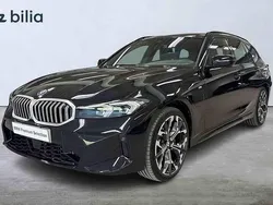Svart Begagnad 2025 BMW 330e Kombi | 639 900 kr