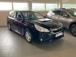 Svart Begagnad 2012 Subaru Legacy Kombi | 94 000 kr (Dyr)