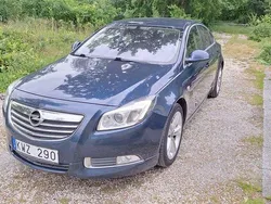 Blå Begagnad 2010 Opel Insignia Edition Halvkombi | 49 500 kr (Lite dyr)