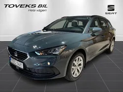 Blå (fiord blue) Ny 2025 Seat Leon Style Kombi | 333 800 kr (Dyr)