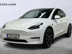 Vit Begagnad 2022 Tesla Model Y Performance SUV | 399 900 kr