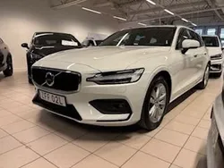 Vit Begagnad 2021 Volvo V60 Kombi | 289 000 kr (Marknadspris)