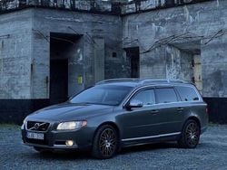 Grå Begagnad 2008 Volvo V70 Summum Kombi | 58 000 kr (Marknadspris)