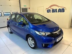 Blå Begagnad 2017 Honda Jazz Halvkombi | 124 900 kr (Lite dyr)