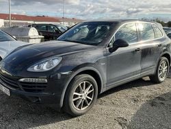 Svart Begagnad 2012 Porsche Cayenne SUV | 149 000 kr