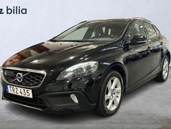 Svart Begagnad 2016 Volvo V40 CC Business Edition Kombi | 139 900 kr (Bra pris)