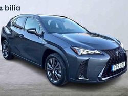Grå Begagnad 2022 Lexus UX 250h Sport Design Packet SUV | 309 900 kr (Marknadspris)