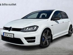 Vit Begagnad 2016 VW Golf VII R Halvkombi | 229 900 kr (Marknadspris)
