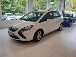 Vit Begagnad 2013 Opel Zafira Tourer Minibuss | 59 900 kr (Superpris)