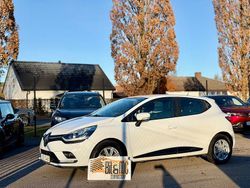 Vit Begagnad 2018 Renault Clio IV Expression Halvkombi | 83 800 kr (Marknadspris)