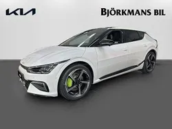 Vit (snow white pearl) Begagnad 2023 Kia EV6 2 SUV | 589 000 kr (Lite dyr)