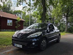 Svart Begagnad 2009 Peugeot 207 Halvkombi | 29 900 kr (Marknadspris)