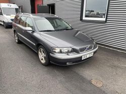 Grå Begagnad 2004 Volvo V70 Kombi | 20 000 kr (Marknadspris)