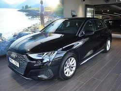 Svart Begagnad 2022 Audi A3 Sportback Proline Halvkombi | 239 000 kr (Lite dyr)