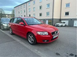 Röd Begagnad 2012 Volvo V50 Momentum Kombi | 59 000 kr (Marknadspris)