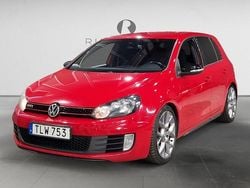 Röd Begagnad 2010 VW Golf VI GTI Halvkombi | 74 900 kr (Marknadspris)