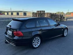 Svart Begagnad 2012 BMW 320 Kombi | 105 000 kr (Marknadspris)