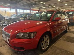 Röd Begagnad 2004 Volvo V50 Kombi | 26 900 kr (Marknadspris)