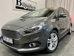Grå Begagnad 2015 Ford S-MAX Business Edition Minibuss | 179 900 kr (Dyr)