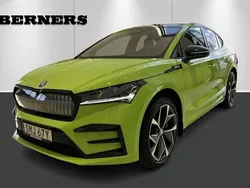 Ljusgrön (grön) Begagnad 2023 Skoda Enyaq iV RS SUV | 489 900 kr (Bra pris)
