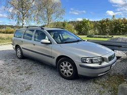 Grå Begagnad 2002 Volvo V70 Kombi | 15 000 kr (Marknadspris)