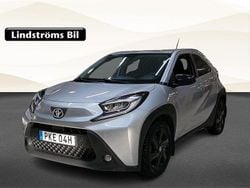 Silver Begagnad 2022 Toyota Aygo X Comfort SUV | 159 900 kr (Marknadspris)