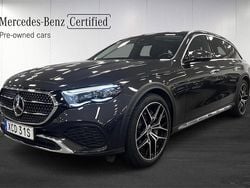 Grå (grafitgrå metallic) Begagnad 2024 Mercedes E300 Kombi | 699 000 kr (Marknadspris)