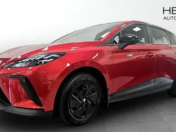 Röd (red) Begagnad 2023 MG MG4 EV Halvkombi | 259 900 kr