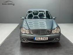 Grå Begagnad 2006 Mercedes C220 Classic Sedan | 49 900 kr (Dyr)