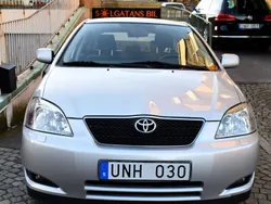 Silver Begagnad 2004 Toyota Corolla Halvkombi | 46 800 kr (Marknadspris)