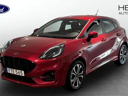 Röd (red) Begagnad 2022 Ford Puma ST-Line SUV | 199 900 kr (Superpris)