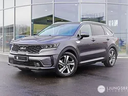 Grå Begagnad 2022 Kia Sorento Plus SUV | 469 900 kr (Marknadspris)