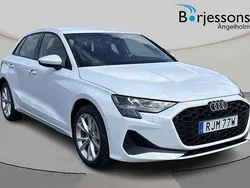Vit Ny 2025 Audi A3 Sportback e-tron Sedan | 449 500 kr (Bra pris)