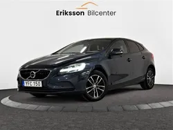 Mörkblå Begagnad 2016 Volvo V40 Kombi | 149 900 kr (Marknadspris)