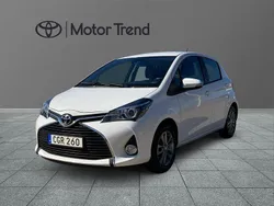Vit Begagnad 2016 Toyota Yaris Halvkombi | 109 000 kr (Marknadspris)
