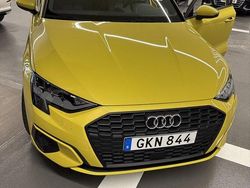 Gul Begagnad 2024 Audi A3 Sportback e-tron Premium Sedan | 299 000 kr (Superpris)