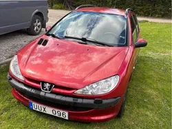 Röd Begagnad 2004 Peugeot 206 Kombi | 19 000 kr (Marknadspris)