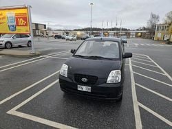 Svart Begagnad 2007 Kia Picanto LX Halvkombi | 19 900 kr (Bra pris)