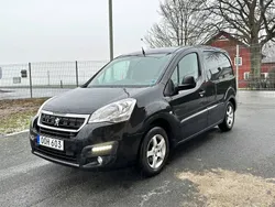 Svart Begagnad 2015 Peugeot Partner Minibuss | 50 000 kr