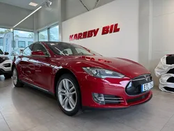 Röd Begagnad 2015 Tesla Model S Sedan | 279 900 kr (Marknadspris)