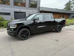 Svart Begagnad 2019 RAM 1500 Pickup | 550 000 kr (Superpris)