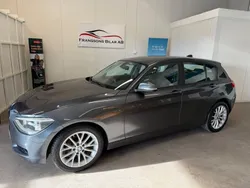 Grå Begagnad 2015 BMW 116 Halvkombi | 109 900 kr (Marknadspris)