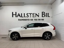Vit (vit metallic) Begagnad 2018 Volvo XC60 R-Design SUV | 289 000 kr (Bra pris)