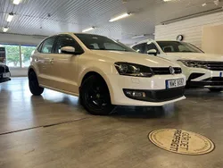 Vit Begagnad 2012 VW Polo Halvkombi | 84 500 kr (Marknadspris)