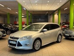 Grå Begagnad 2015 Ford Focus Titanium Kombi | 64 900 kr (Bra pris)