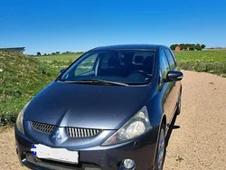 Grå Begagnad 2007 Mitsubishi Grandis Minibuss | 44 000 kr (Dyr)