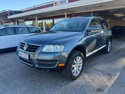 Mörkgrå (grå) Begagnad 2004 VW Touareg SUV | 64 900 kr