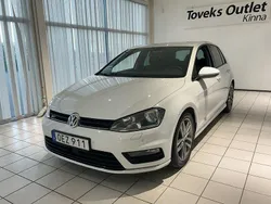 Vit Begagnad 2017 VW Golf VII R-line Halvkombi | 149 900 kr (Marknadspris)