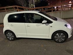 Vit Begagnad 2016 VW e-up! Halvkombi | 99 000 kr (Marknadspris)