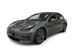 Grå Begagnad 2021 Tesla Model 3 Standard Range Sedan | 297 600 kr (Marknadspris)